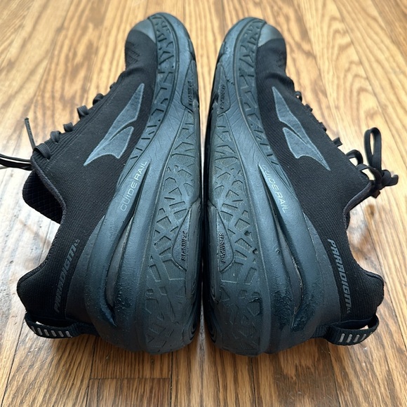 Altra Paradigm 4.5 black Men’s size 9 - Picture 5 of 5